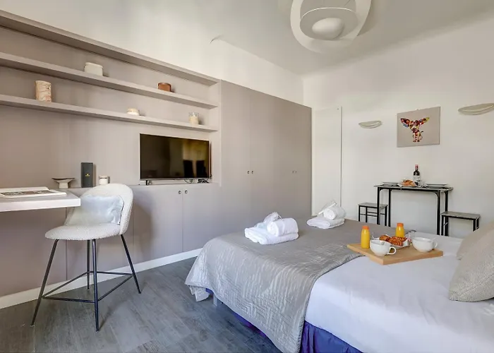376 Suite Crillon - Superbe Appartement A Paris