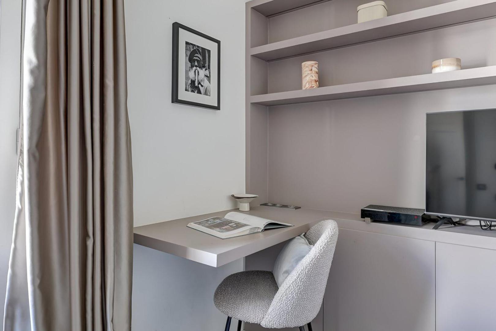 376 Crillon - Superbe A Paris